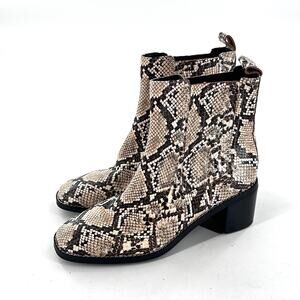 Nordstrom Nohazina Leather Boots 9.5 NWOT Snake Gray Black Ankle Booties